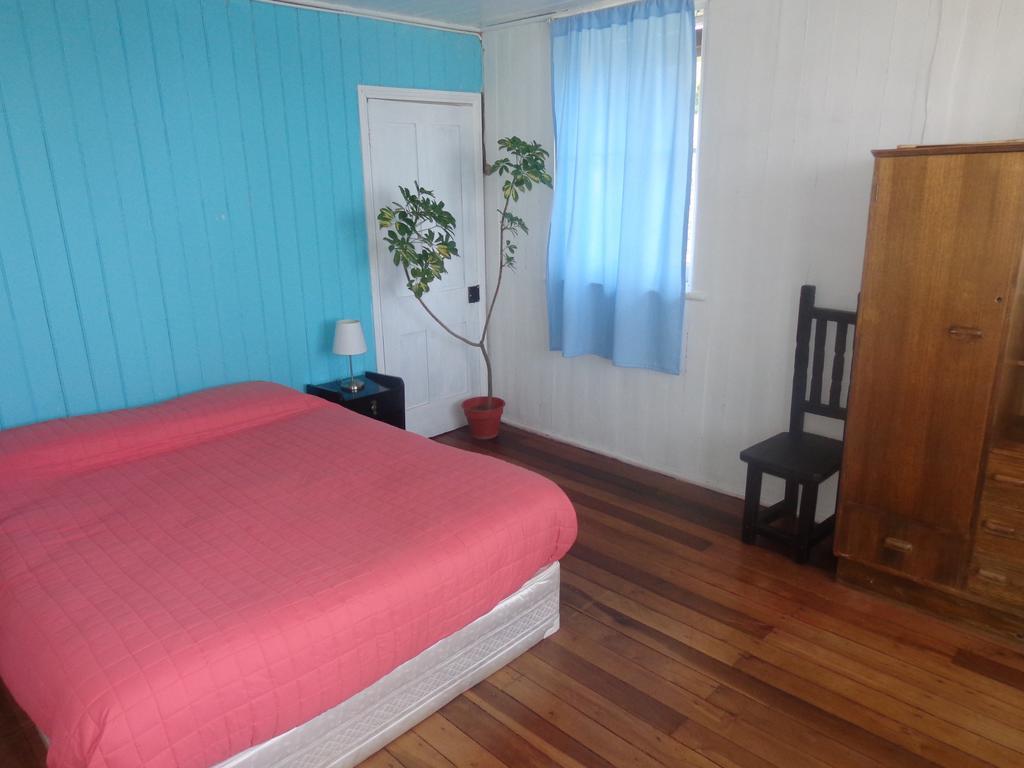 Hostal Faro Azul Valparaiso Room photo