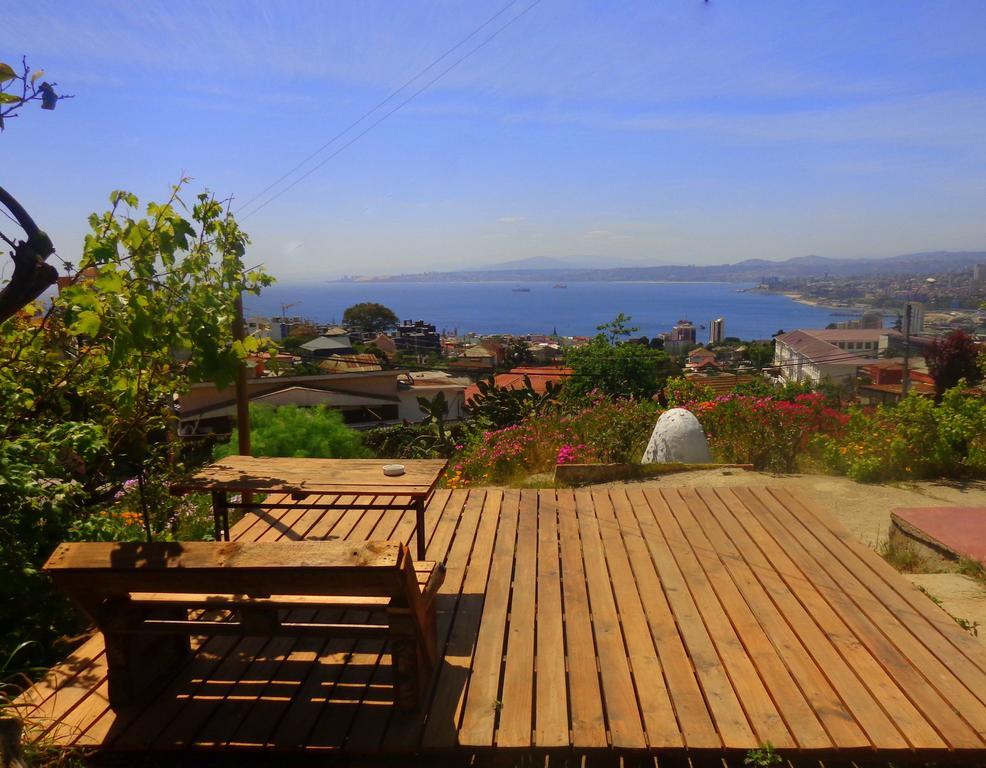 Hostal Faro Azul Valparaiso Exterior photo